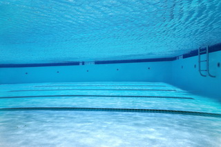 121_1_swimmingpool